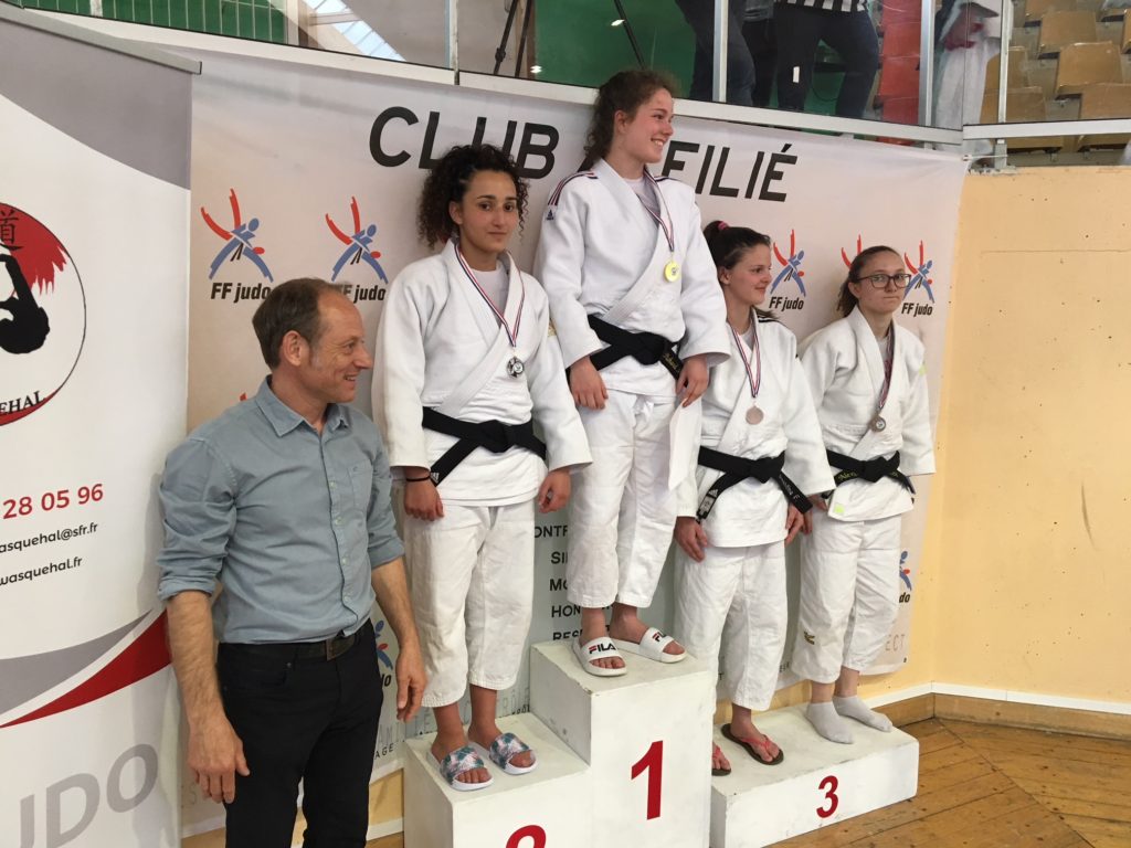 Coupe régionale Junior: Siham et Marguerite en argent